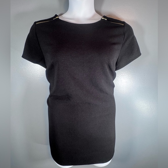 Worthington Woman Black Pleated Top Gold Zipper Shoulder Blouse Plus Size 1X - Picture 4 of 12